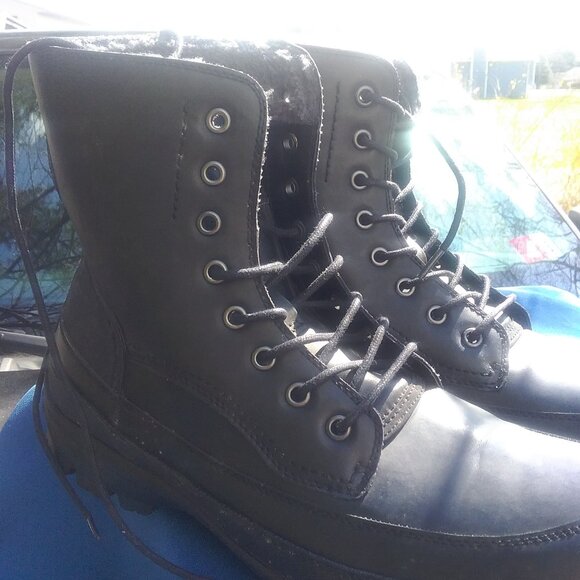Kenneth Cole Unlisted mens boots